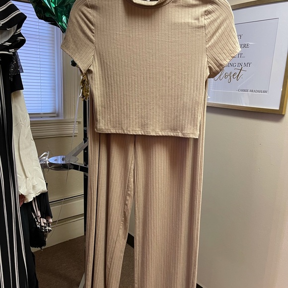 2 pc - Picture 2 of 3